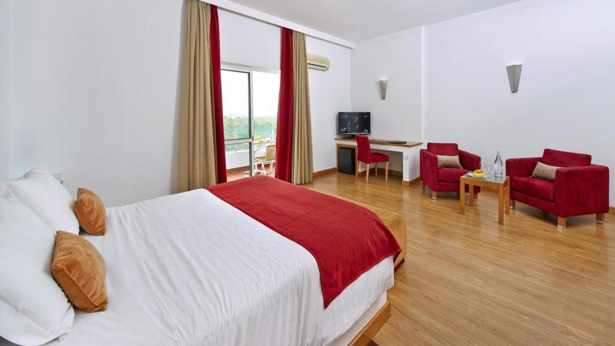 Alcazar Hotel&SPA Monte Gordo Kültér fotó